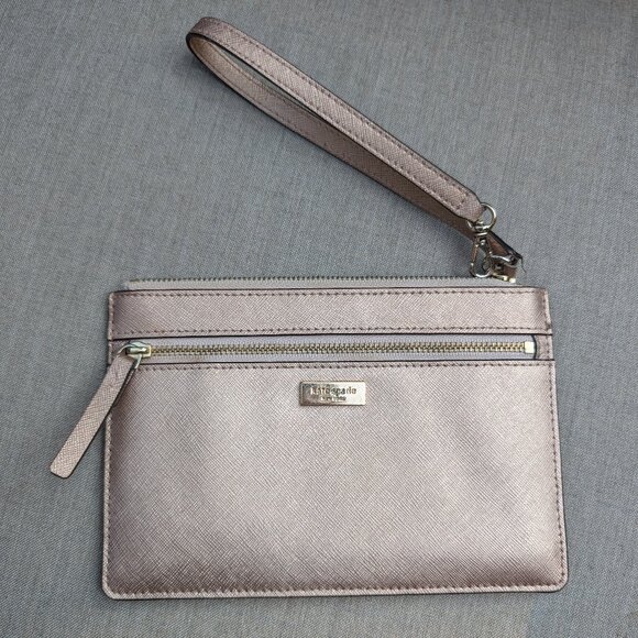 kate spade Handbags - Kate Spade Metallic Rose Gold Wristlet
